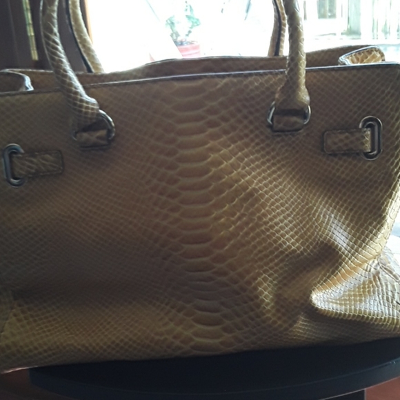 Handbag - Picture 4 of 7